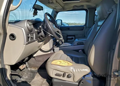 2004 Hummer H2 z USA, uszkodzony, nr VIN 5GRGN23U54H111112